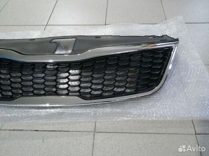 Решетка радиатора Киа Рио 2015г