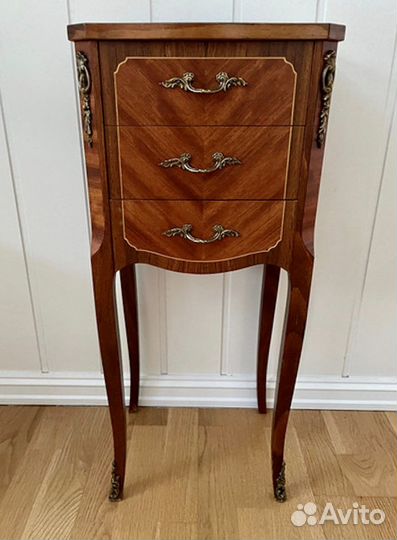 Антикварная Тумбочка в стиле Ludovik