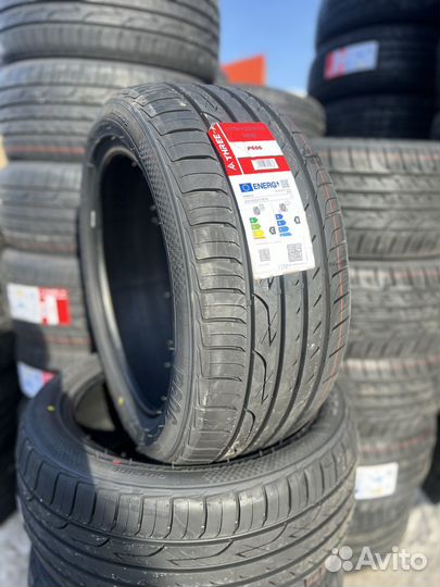 Three-A P606 245/45 R17 99W
