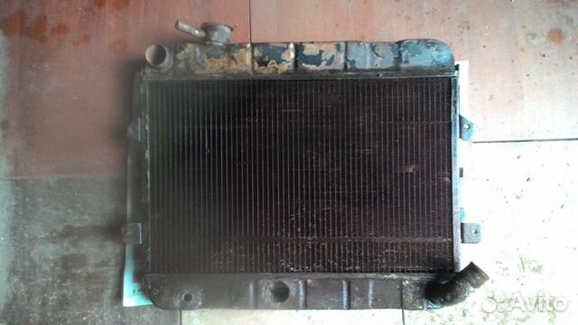 Радиатор охлаждения латунный б/у для ваз 2101
