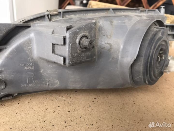 1 Комплект (Лев+Прав) - Фары на Субару WRX STI