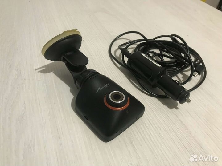 Видеорегистратор c GPS - Mio MiVue 518