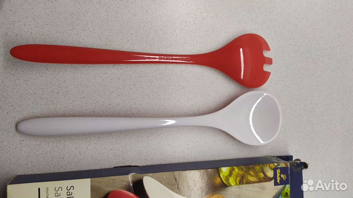 Чибо, вилка для мяса, кисточка, ложки для салата