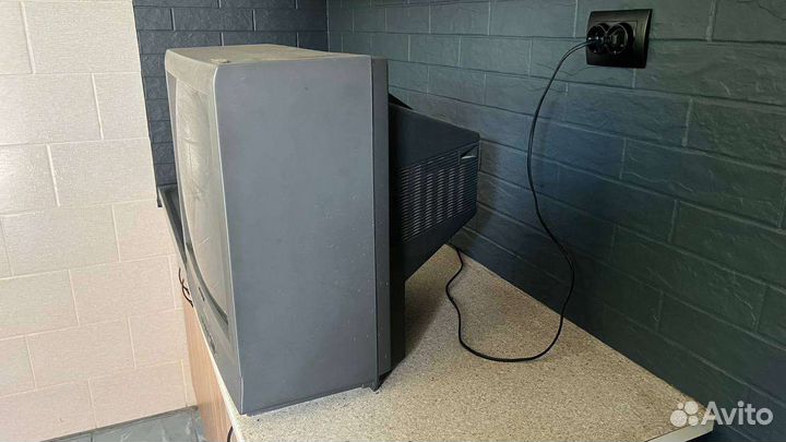 Рабочий телевизор sharp