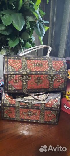 Коробка подарочная