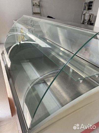 Холодильная витрина