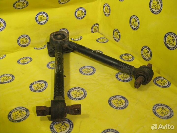 Тяга V-образная 1390932