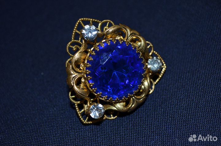 Броши времен СССР