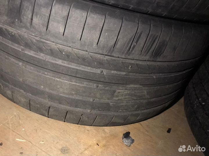 Continental ContiPremiumContact 5 285/40 R21