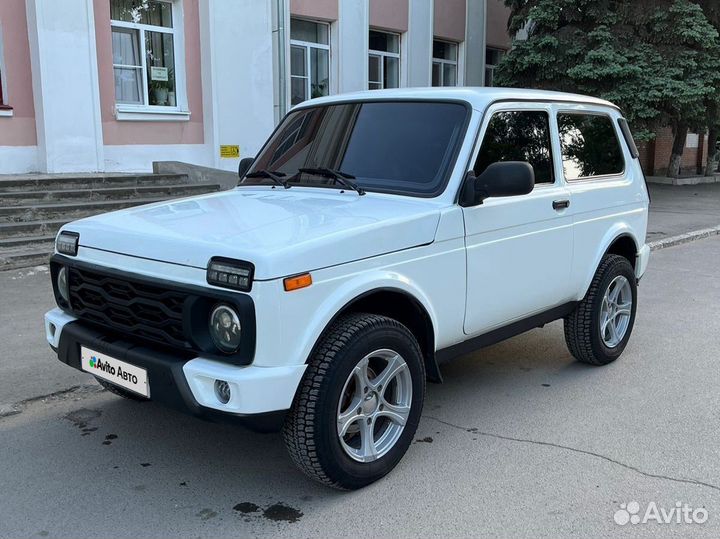 LADA 4x4 (Нива) 1.7 МТ, 2016, 156 000 км