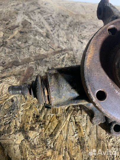 Кулак поворотный передний правый Peugeot 408 T73