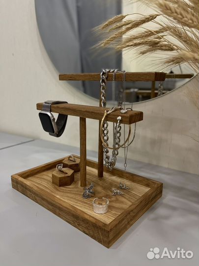 Подставка держатель доя украшений из дуба
