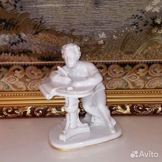 Статуэтка. «Пушкин». лфз