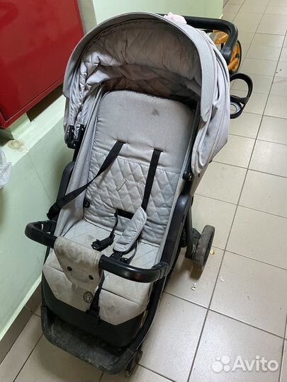 Прогулочная коляска