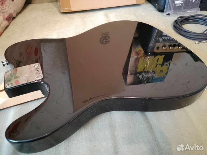 Электрогитара Squier Telecaster + комбик Marshall