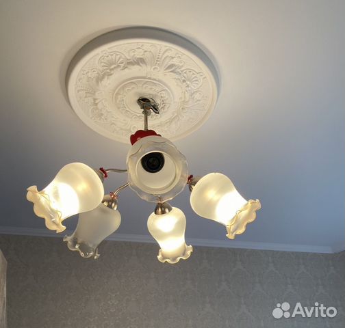 Люстра пятирожковая