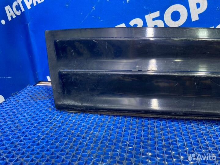 Накладка на крыло Jeep Grand Cherokee 1995