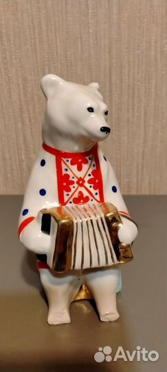 Чайники и статуэтки с дефектами