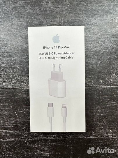 Зарядка на iPhone 20W комплект