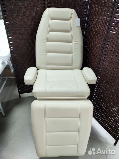 Парикмахерское кресло