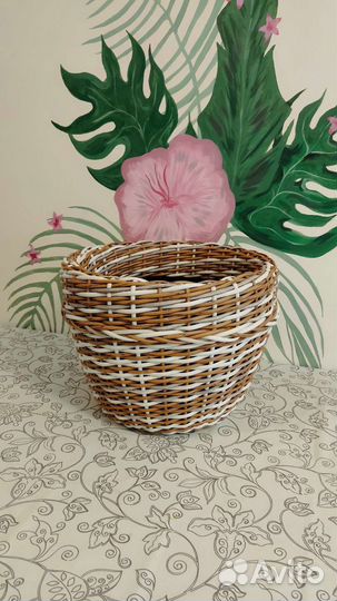 Корзина из ротанга