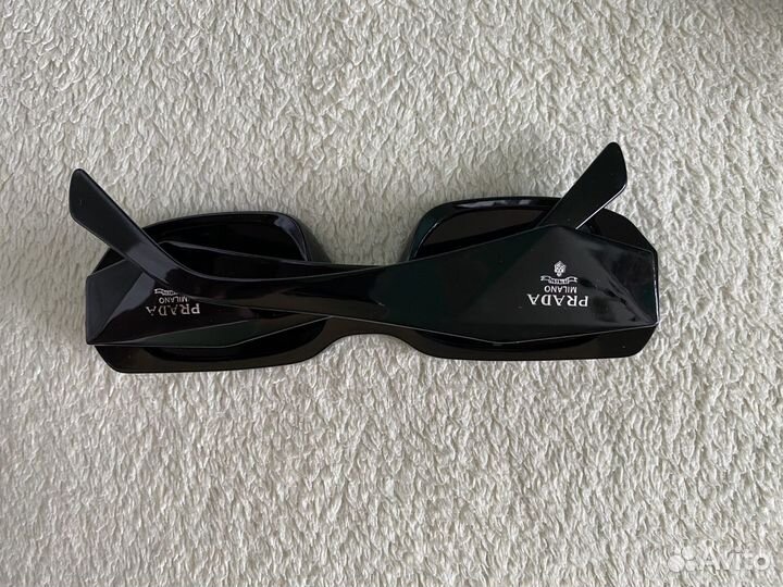 Prada солнцезащитные очки женские новые