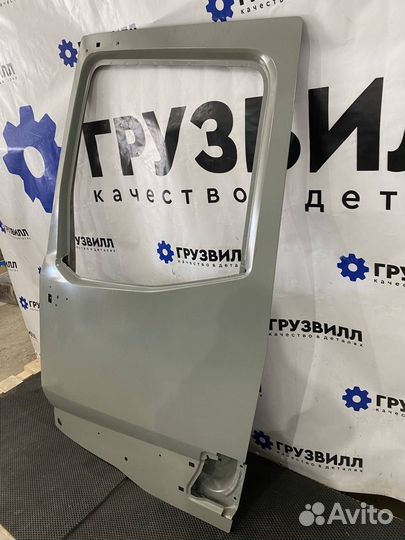 Дверь левая Renault T 14142221