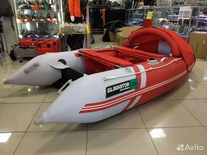 Лодка пвх Gladiator E330 Pro красно-белая