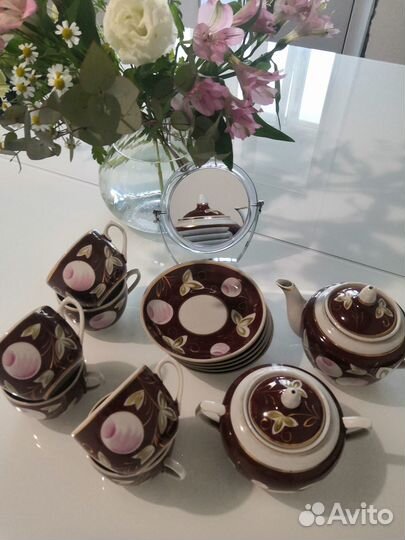 Продаётся чайный сервиз