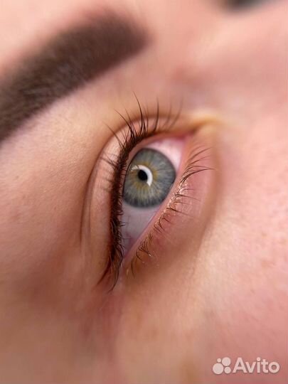 Перманентный макияж губ и бровей