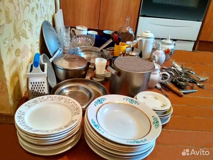 Набор посуды для дома или дачи, 150 предметов