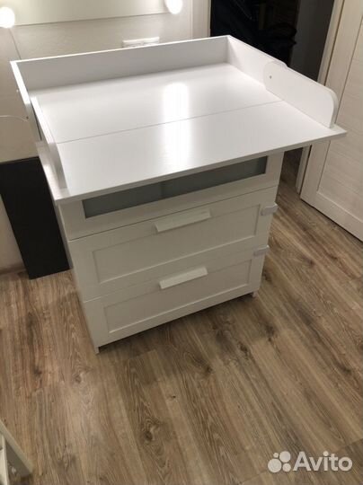 Складная пеленальная доска на комод