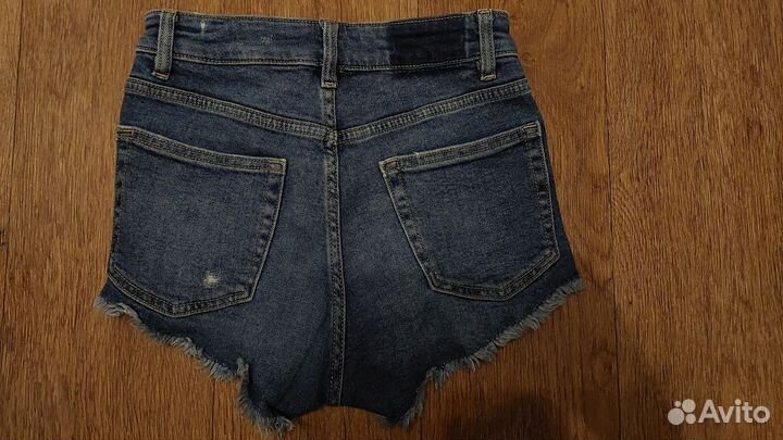 Джинсовые шорты