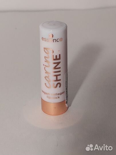 Помада essence