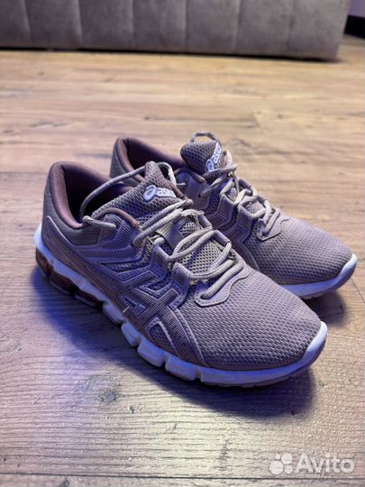 Кроссовки asics