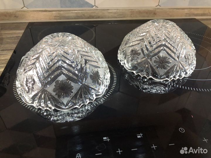 Парные хрустальные салатницы