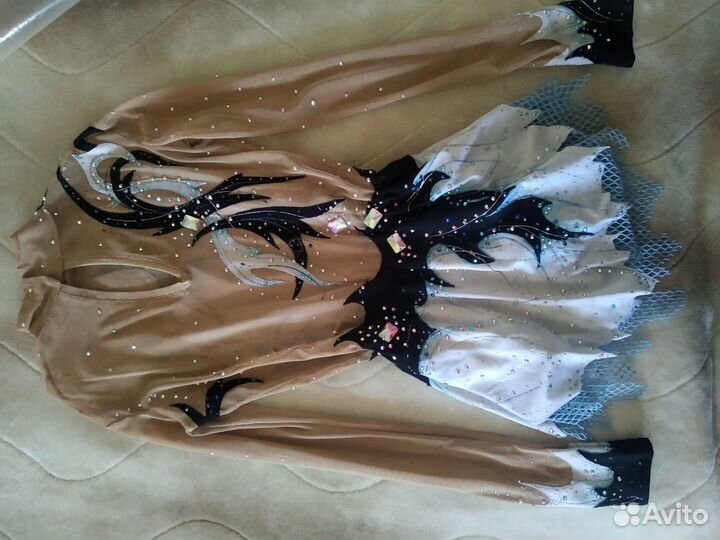 Купальник для художественной гимнастики