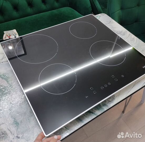 Индукционная варочная панель
