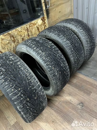 Nokian Tyres Hakkapeliitta 7 SUV 265/50 R20