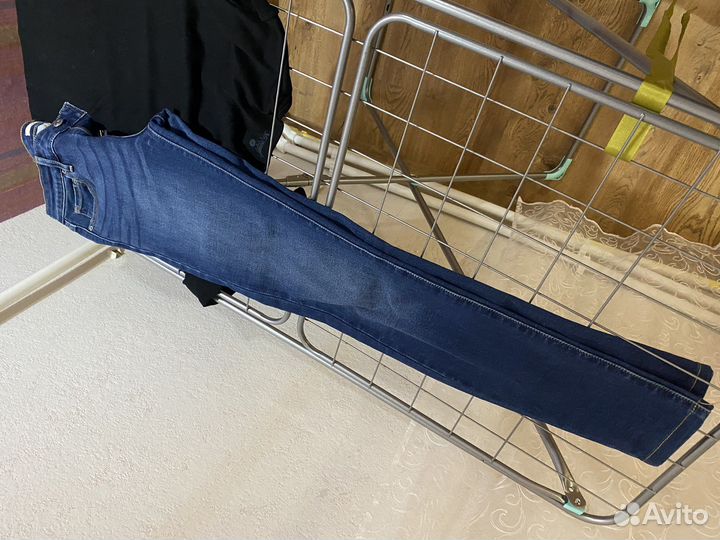 Джинсы levis 711