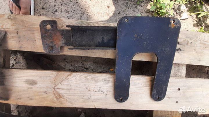 Кронштейн шумоизоляции двигателя Камаз 5490 2018