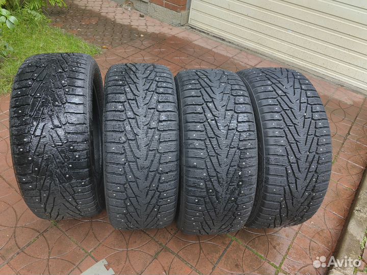 Nokian Tyres Hakkapeliitta 7 SUV 275/50 R20 113T