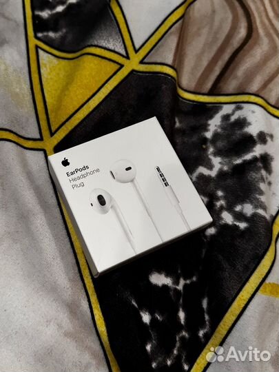 Продам наушники оригиналы