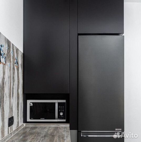 Кухонный гарнитур на заказ в серых оттенках