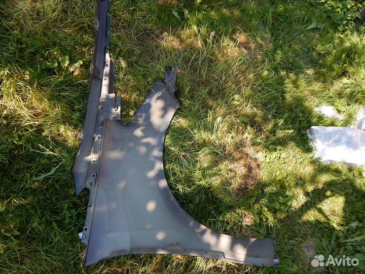 Крыло переднее левое Citroen DS5 I