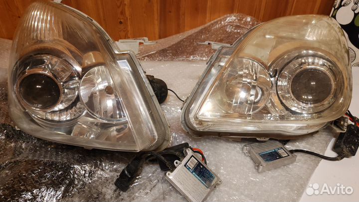 Фара Тойота королла спасио 121