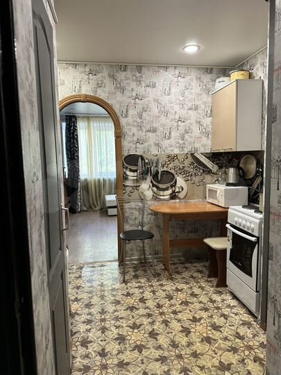 Комната 17 м² в > 9-к., 2/5 эт.