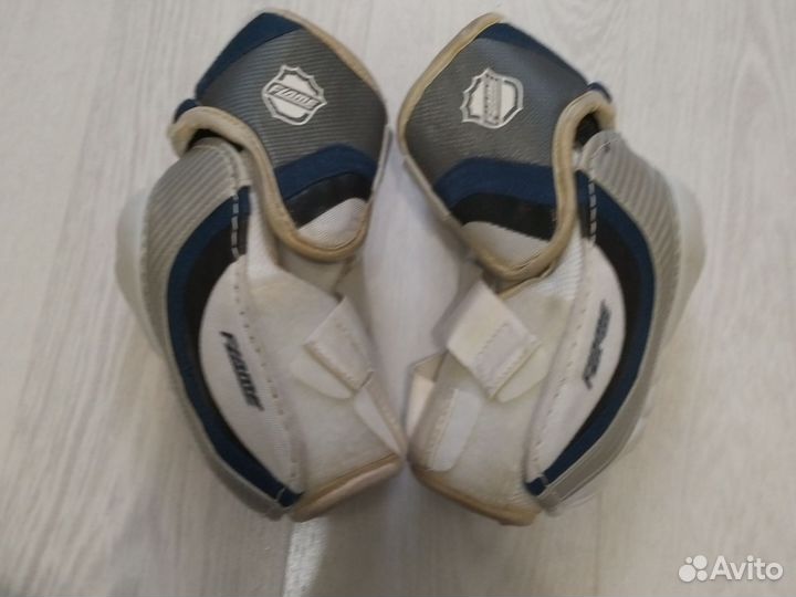 Налокотники хоккейные flame