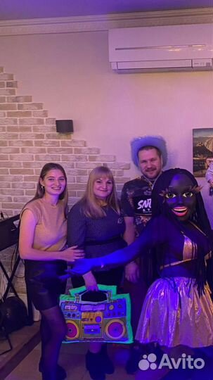 Шуточный стриптиз 18+