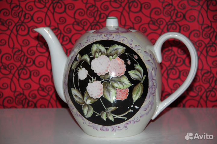 Чайник большой Клеймо Дмитровский фарфоровый завод